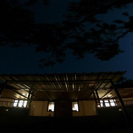 Chedi Spring Valley Hotel Athirappilly Exterior foto